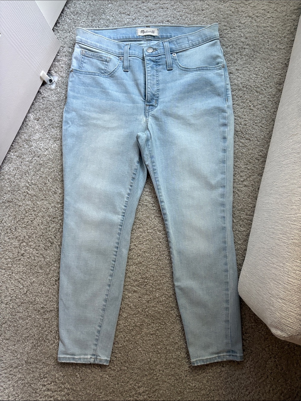 Madewell Light Blue 9” Mid-Rise Skinny Crop Jeans